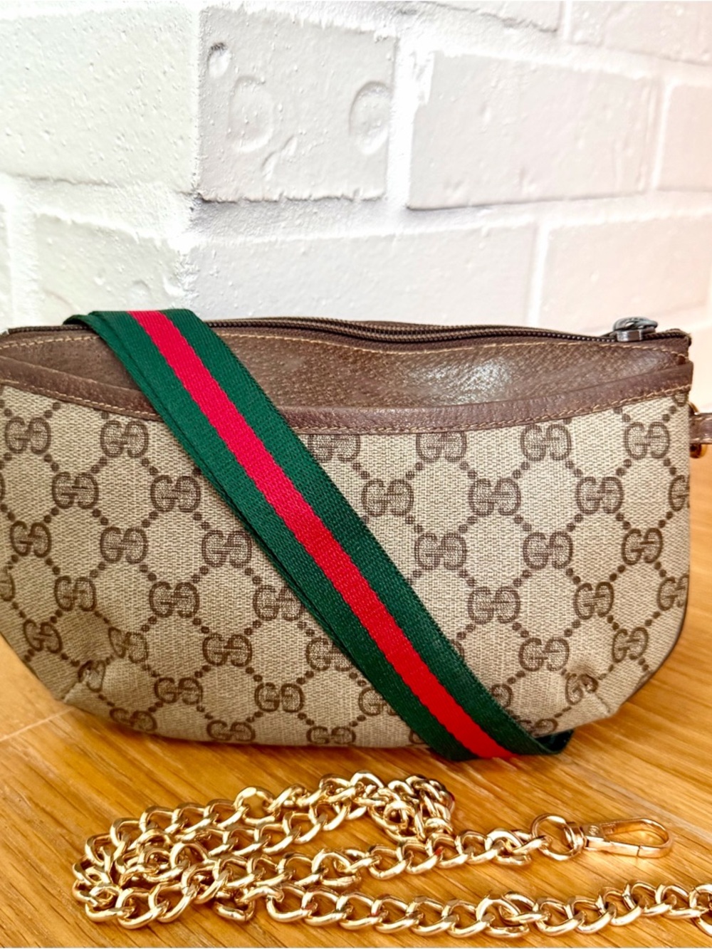 Gucci Authentic Vintage GG Supreme Monogram Shoulder / Crossbody Bag - Picture 2 of 13